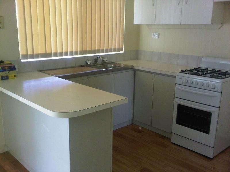 4/11 Apley Street, Maddington WA 6109