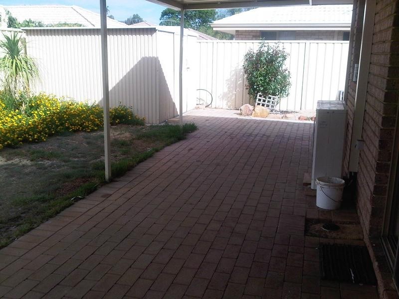 4/11 Apley Street, Maddington WA 6109