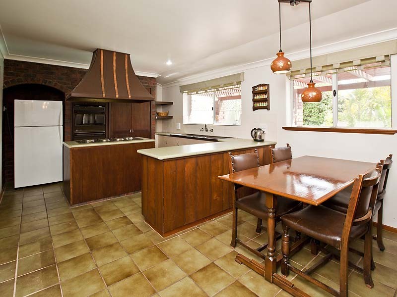 19 Corbett Way, Booragoon WA 6154