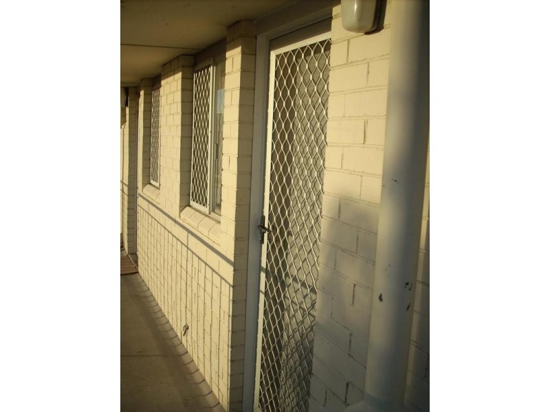 19/3 Burgundy Crescent, Spearwood WA 6163