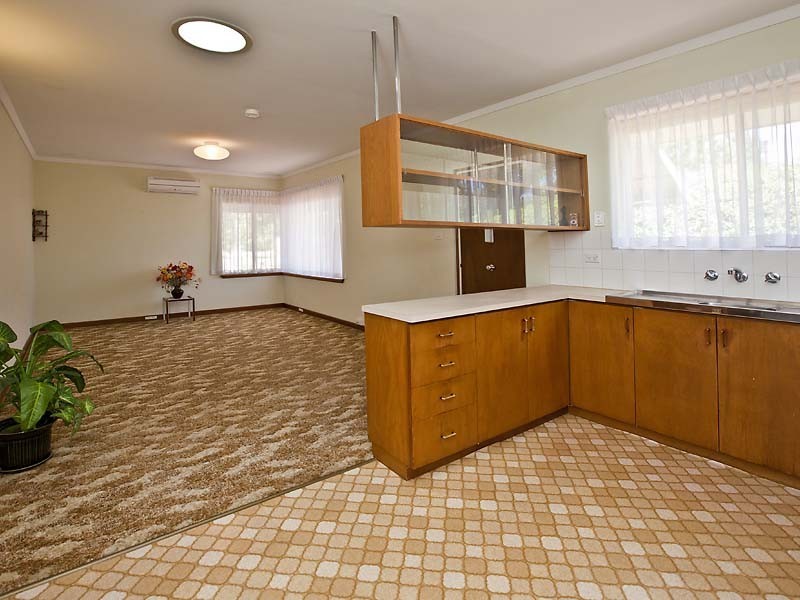 4a Layman Street, Booragoon WA 6154