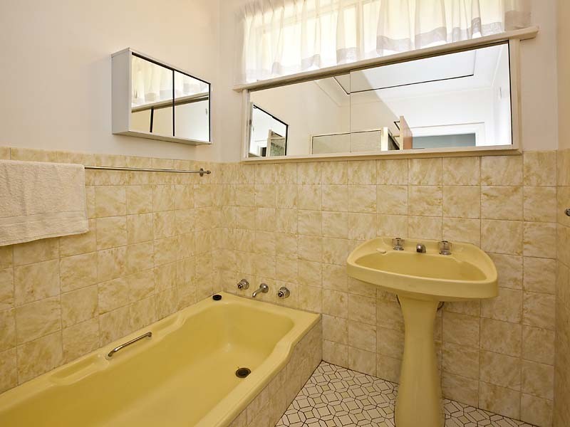 4a Layman Street, Booragoon WA 6154