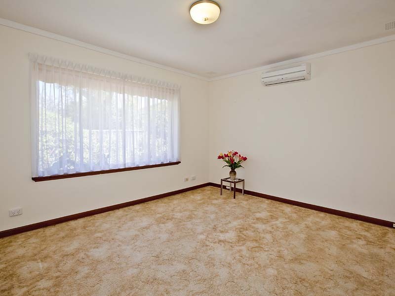 4a Layman Street, Booragoon WA 6154