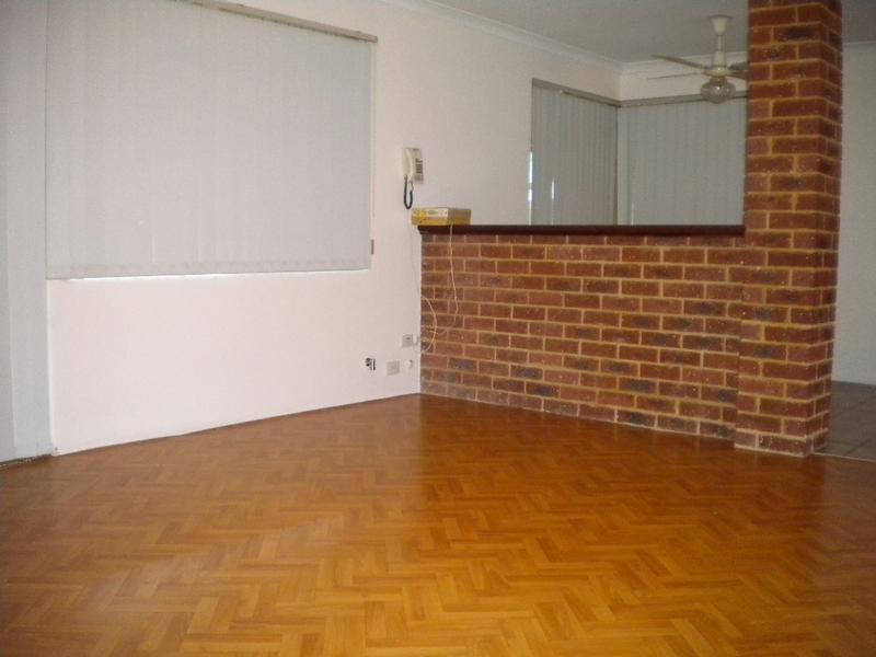 2/545 Rockingham Rd, Munster WA 6166