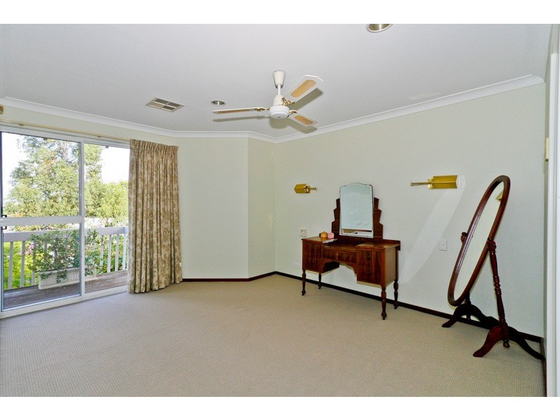 1 Wayman Street, Mount Pleasant WA 6153