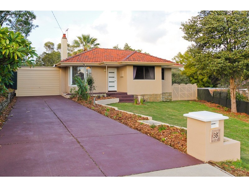 38 Burridge Way, Hamilton Hill WA 6163