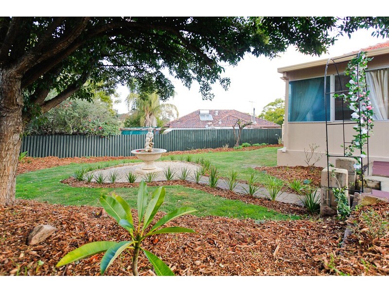 38 Burridge Way, Hamilton Hill WA 6163