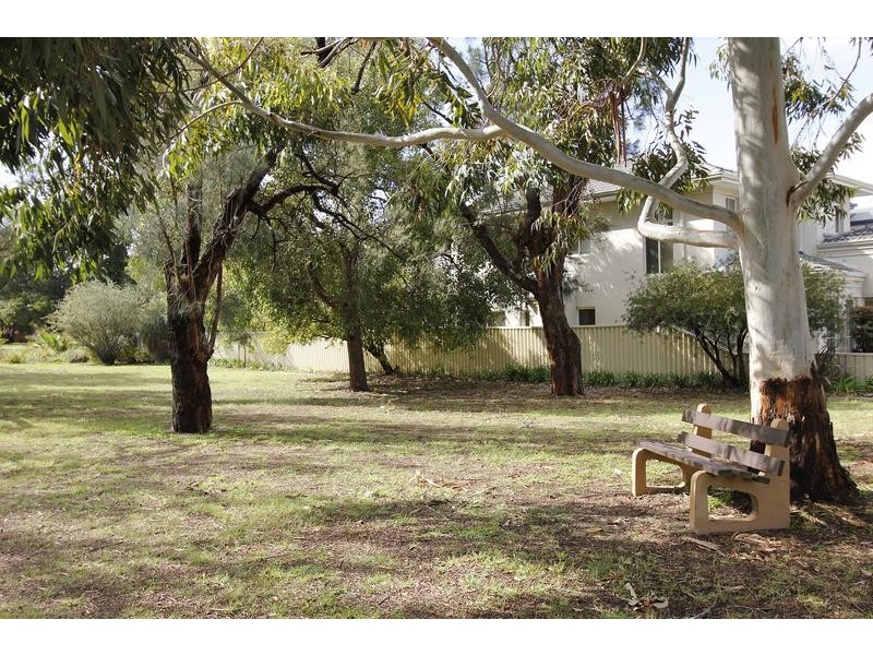 1/43 Macrae Road, Applecross WA 6153