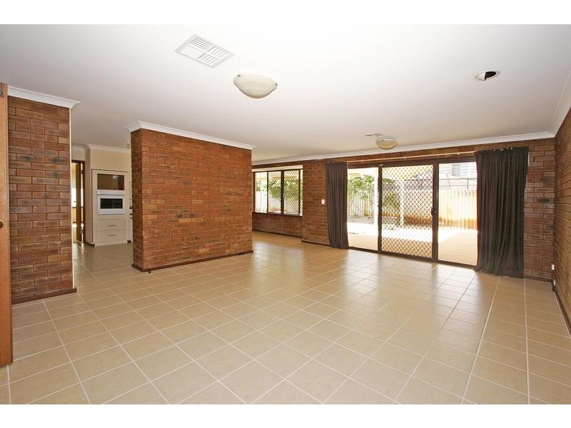 8 Colleran Way, Booragoon WA 6154