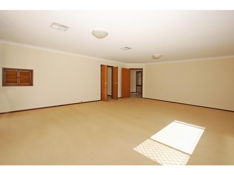 8 Colleran Way, Booragoon WA 6154