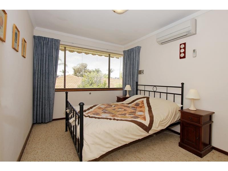 3/2 Royce Grove, Booragoon WA 6154