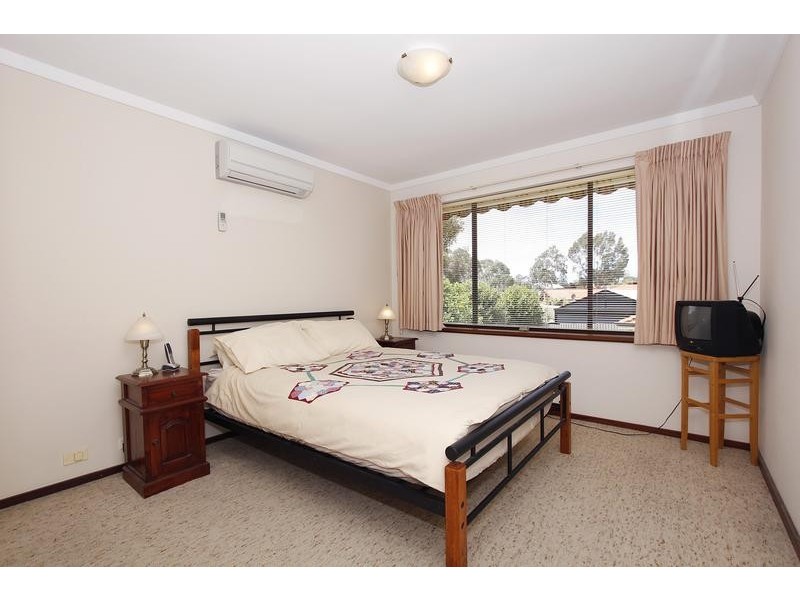 3/2 Royce Grove, Booragoon WA 6154