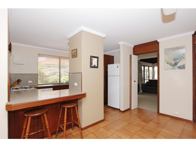 3/2 Royce Grove, Booragoon WA 6154