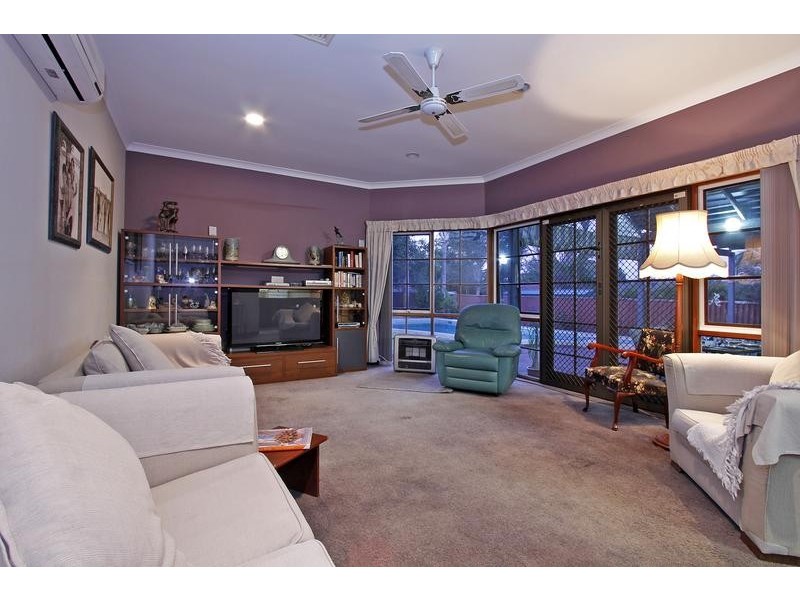 27 Lawlor Road, Attadale WA 6156