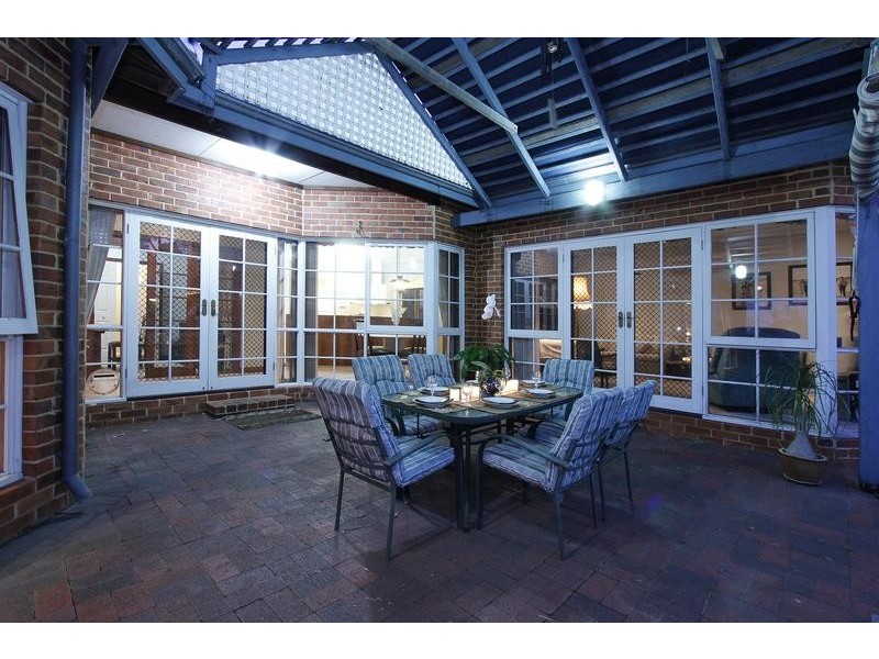 27 Lawlor Road, Attadale WA 6156