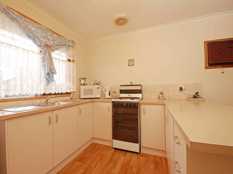 73 Benjamin Drive, Lara VIC 3212