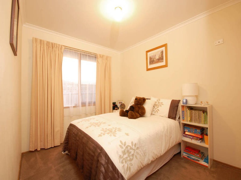 73 Benjamin Drive, Lara VIC 3212