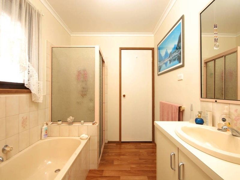 73 Benjamin Drive, Lara VIC 3212