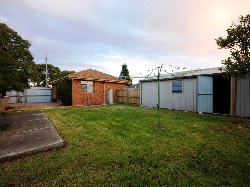 73 Benjamin Drive, Lara VIC 3212