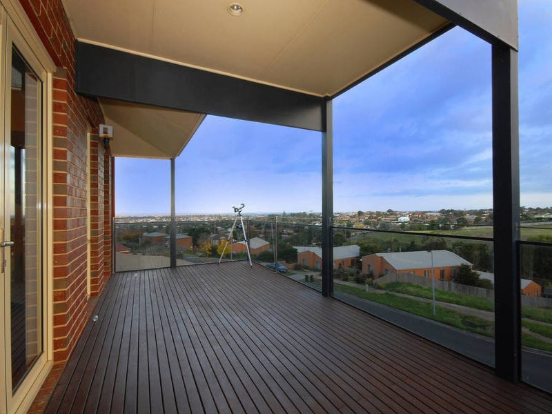 36 Victory Way, Highton VIC 3216