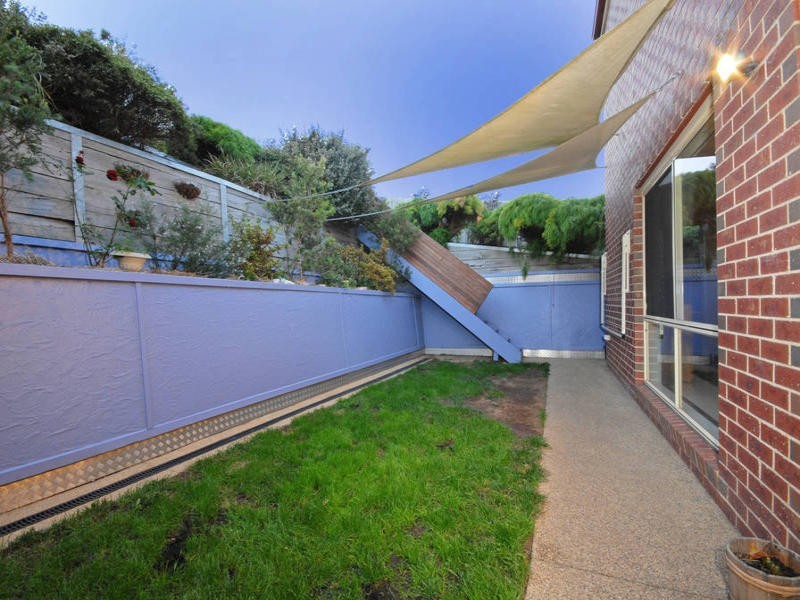 36 Victory Way, Highton VIC 3216