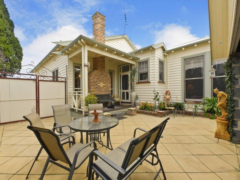 128 Church Street, Geelong West VIC 3218