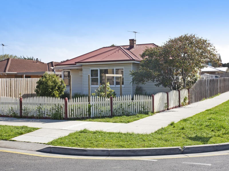 11 Pearl Street, Torquay VIC 3228