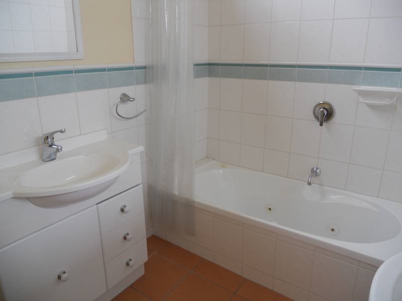 130 GHERINGHAP ST, Geelong VIC 3220