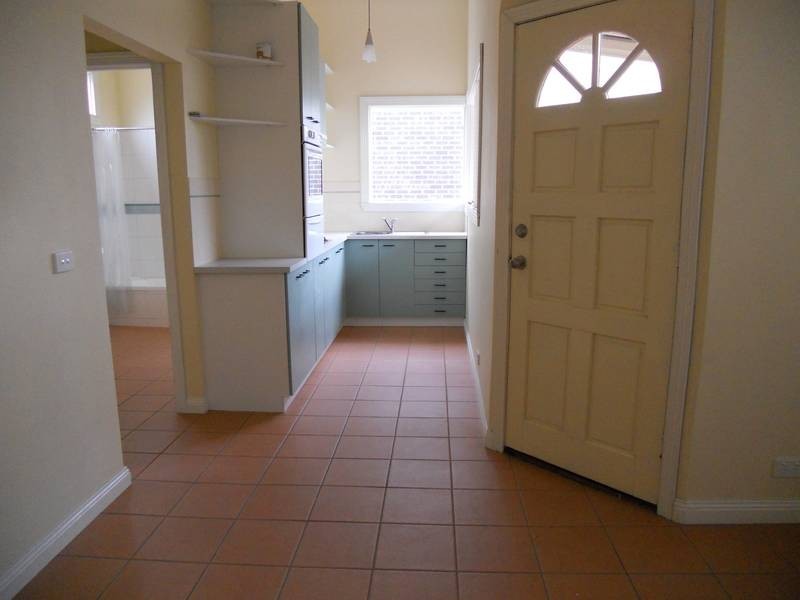 130 GHERINGHAP ST, Geelong VIC 3220