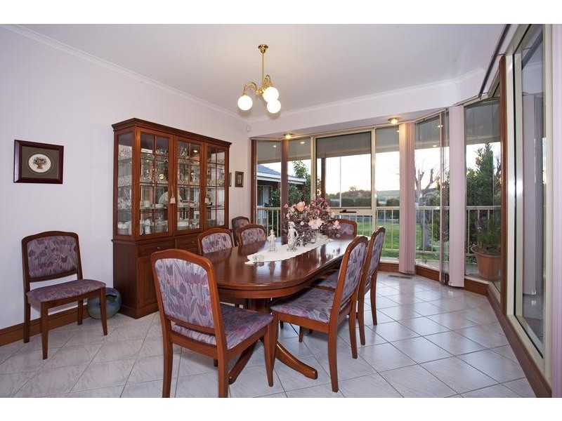 11 Bourbon Way, Waurn Ponds VIC 3216