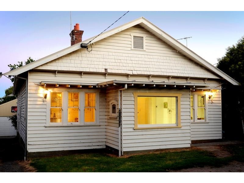 320 Shannon Avenue, Newtown VIC 3220