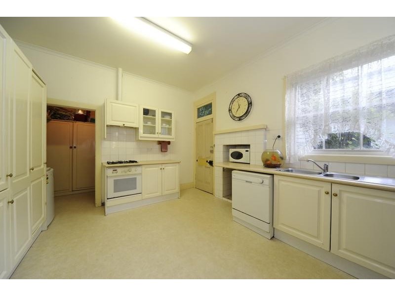 320 Shannon Avenue, Newtown VIC 3220