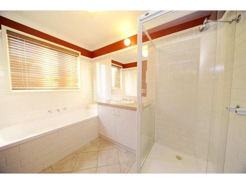 24 Homewood Lane, Highton VIC 3216