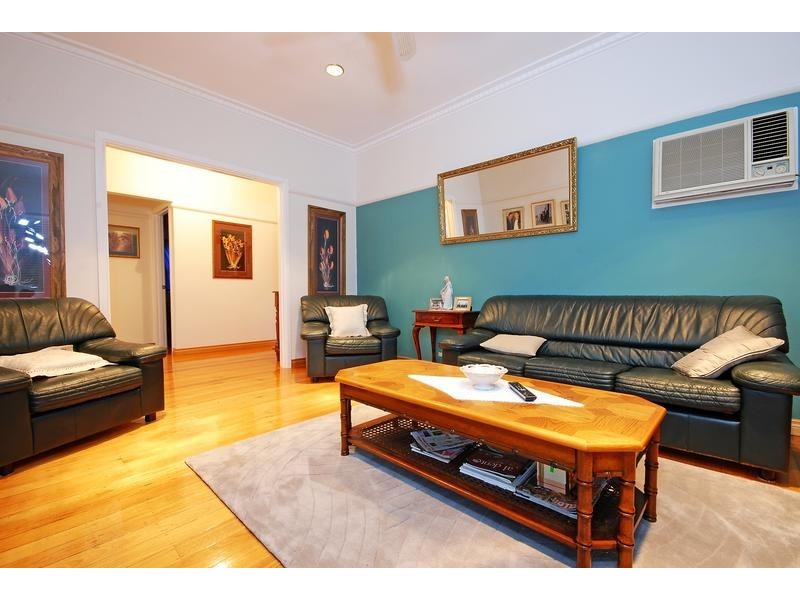 104 Ballarat Road, Hamlyn Heights VIC 3215