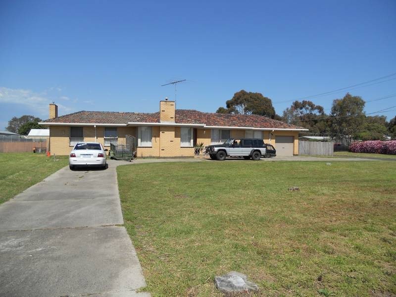 17 Helms st, Newcomb VIC 3219