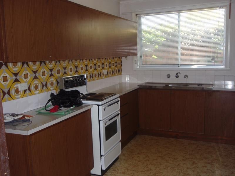 2/10 Stradling Street, Drumcondra VIC 3215