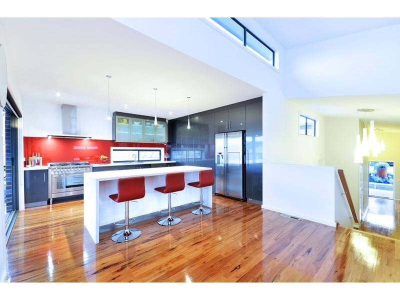 28 Esperence Crescent, Highton VIC 3216