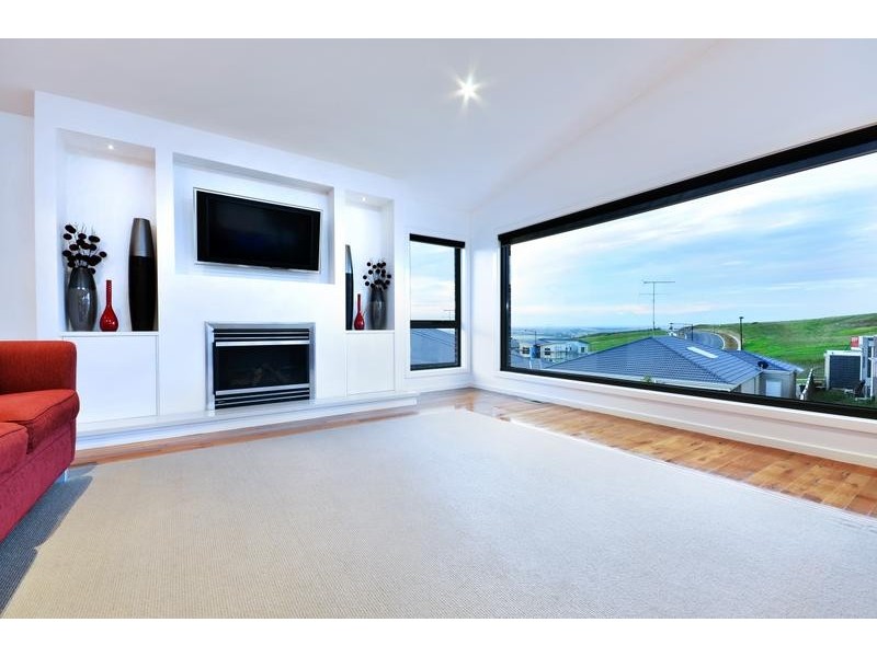 28 Esperence Crescent, Highton VIC 3216