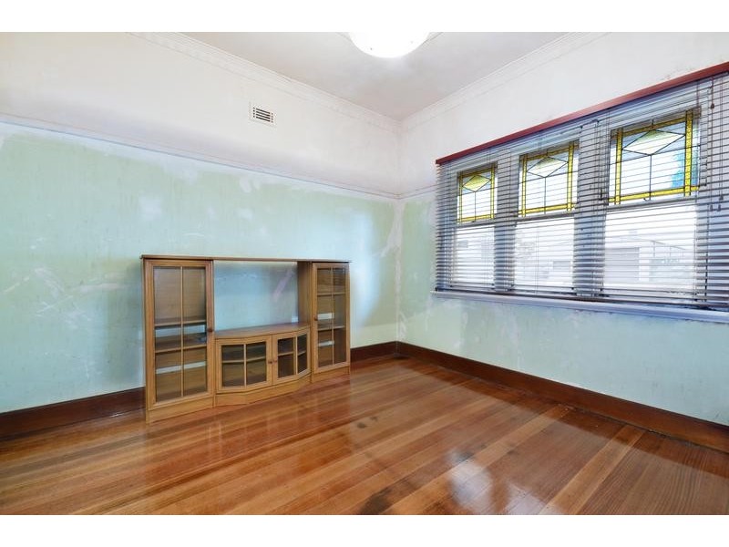 60 Roseneath Street, North Geelong VIC 3215