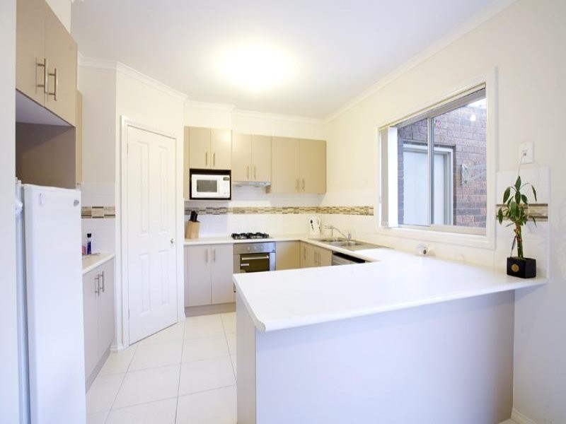 2/238 High, Belmont VIC 3216