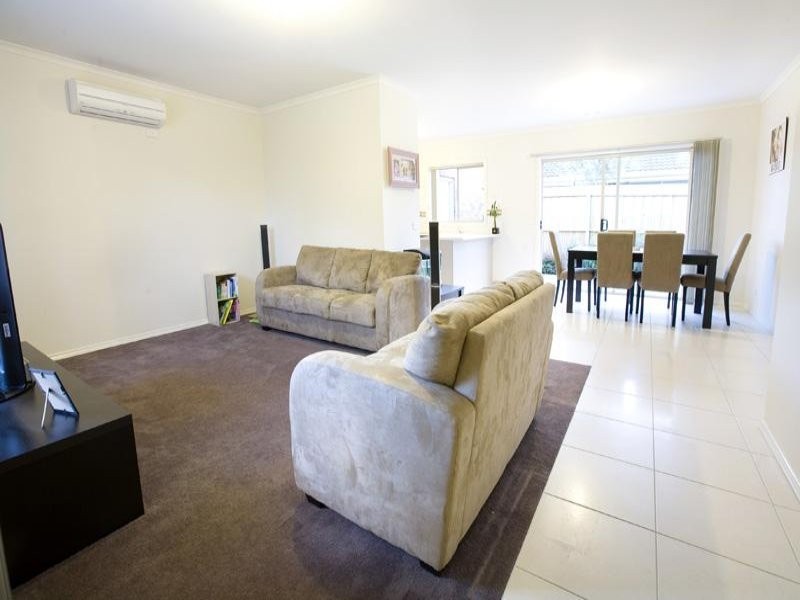 2/238 High, Belmont VIC 3216