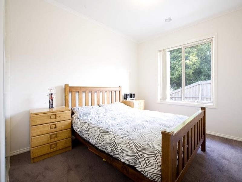 2/238 High, Belmont VIC 3216