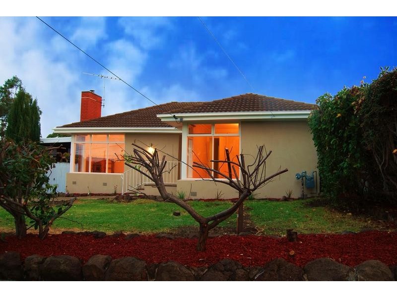 4 Glengate Street, Hamlyn Heights VIC 3215