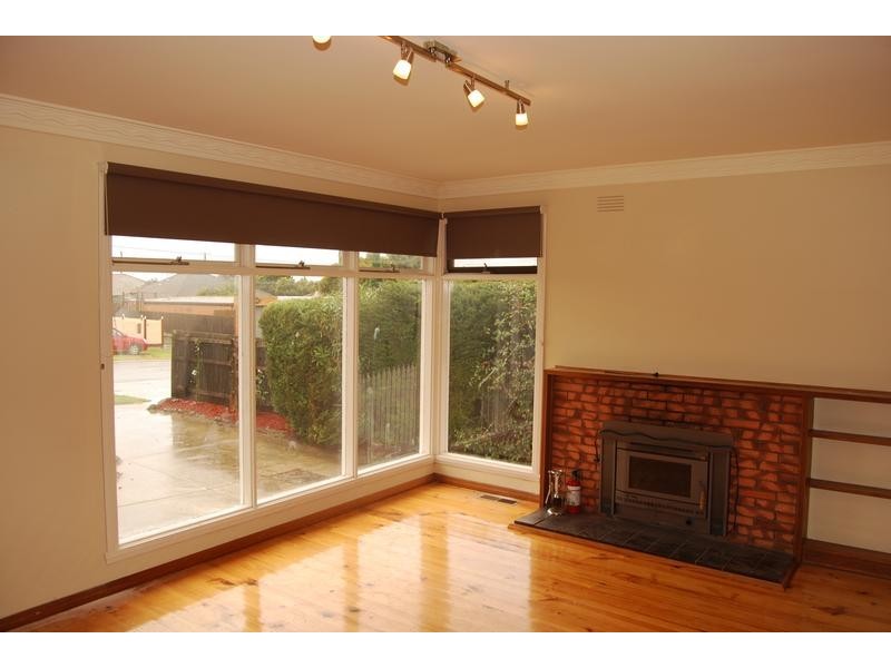 4 Glengate Street, Hamlyn Heights VIC 3215