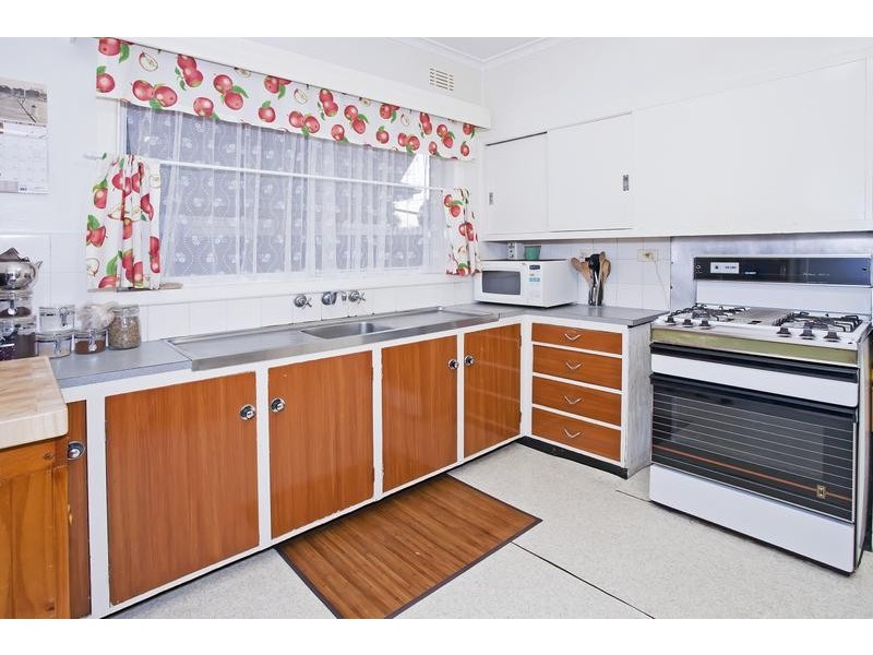 37 Summit Ave, Belmont VIC 3216