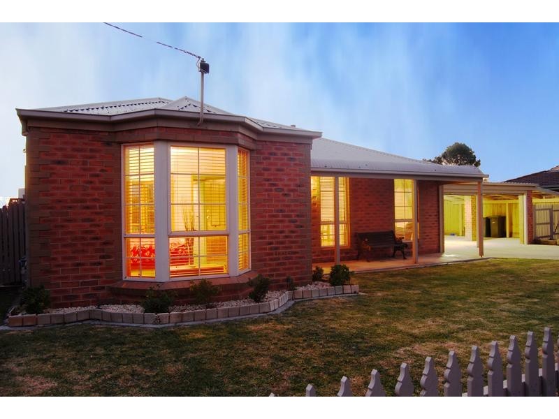 28 Orbit Drive, Whittington VIC 3219