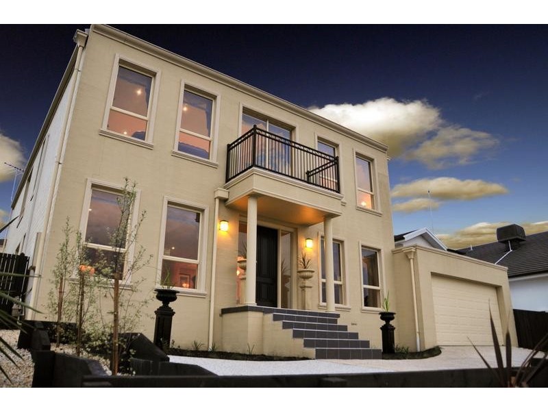 36 Kyeema Ave, Highton VIC 3216