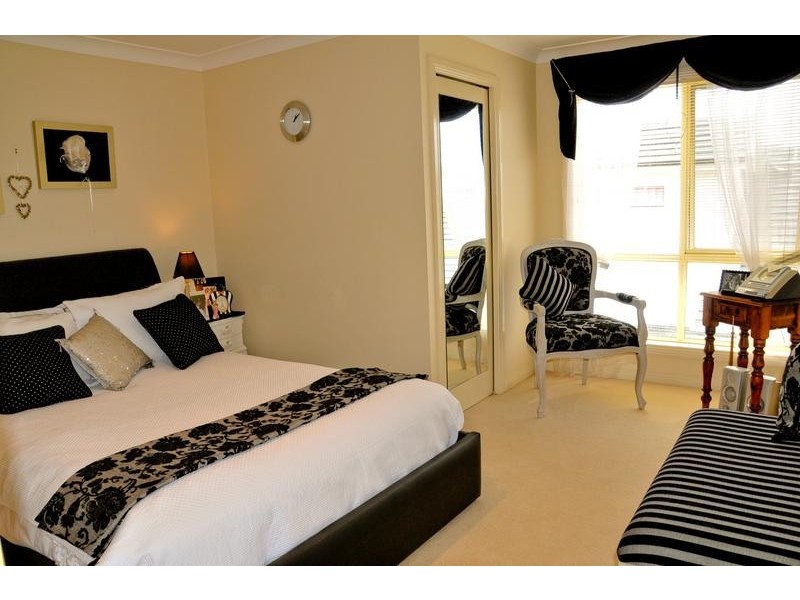 36 Kyeema Ave, Highton VIC 3216