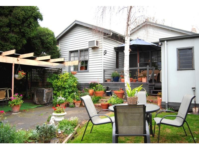 6A Lunan avenue, Geelong VIC 3220