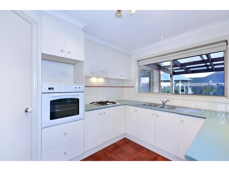 17 Manikato court, St Albans Park VIC 3219